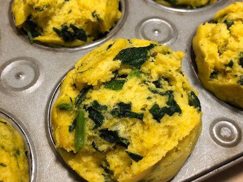 【幼児食】かぼちゃとほうれん草の蒸しパン